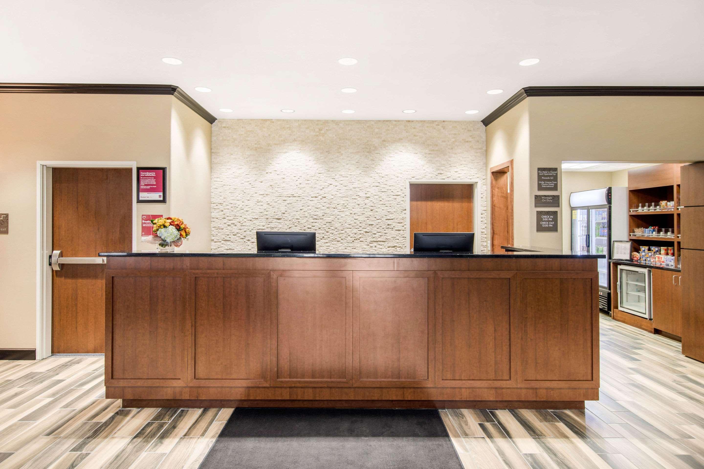 Comfort Suites Liberal Exterior foto